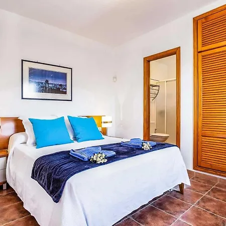 Villa Playa Blanca Sleeps 4 Wifi